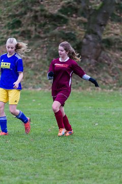 Bild 195 - B-Juniorinnen TSV Gnutz o.W. - SV Henstedt Ulzburg II : Ergebnis: ca. 5:0